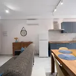 Apartman Seaside Comfort In St'pauls Bay Steps From The Sea By 360 Estates San Pawl il-Baħar
