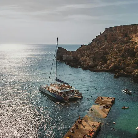 דירה Seaside Comfort In St'pauls Bay Steps From The Sea By 360 Estates