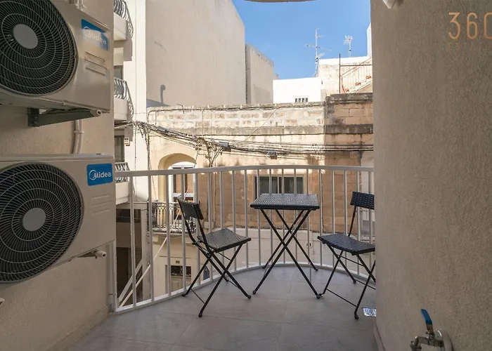 Apartamento Seaside Comfort In St'pauls Bay Steps From The Sea By 360 Estates *