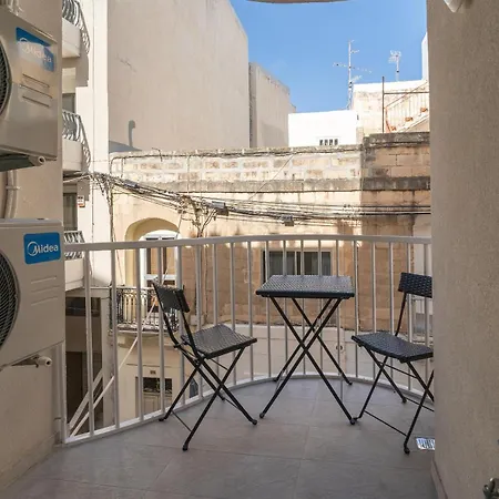 Apartamento Seaside Comfort In St'pauls Bay Steps From The Sea By 360 Estates *