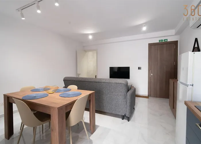 Appartamento Seaside Comfort In St'pauls Bay Steps From The Sea By 360 Estates *