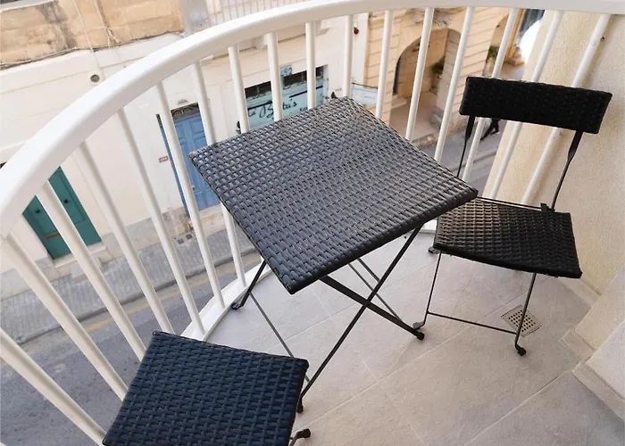 Appartamento Seaside Comfort In St'pauls Bay Steps From The Sea By 360 Estates *