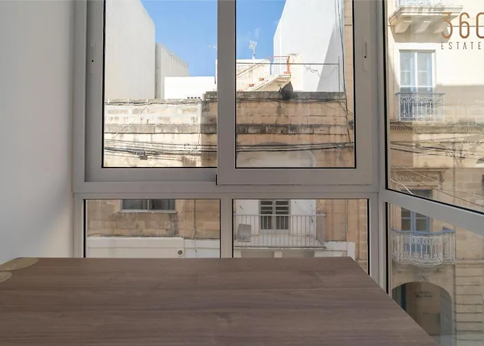 Seaside Comfort In St'pauls Bay Steps From The Sea By 360 Estates Appartamento St. Paul's Bay