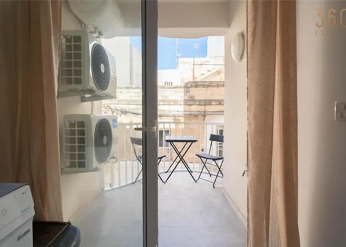 Seaside Comfort In St'pauls Bay Steps From The Sea By 360 Estates Appartamento St. Paul's Bay