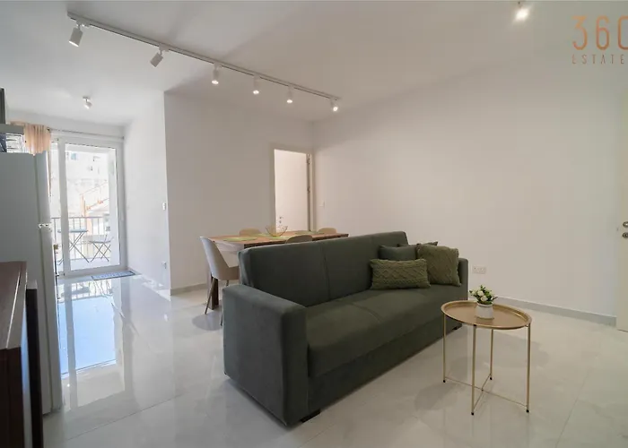 Appartamento Seaside Comfort In St'pauls Bay Steps From The Sea By 360 Estates *