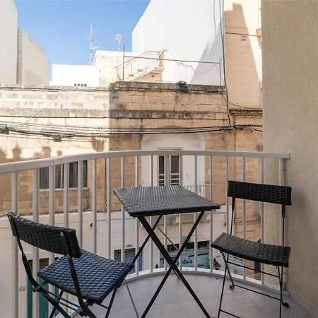 Апартаменты Seaside Comfort In St'pauls Bay Steps From The Sea By 360 Estates