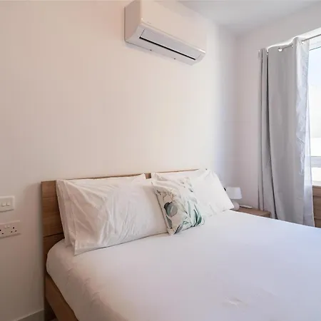 Seaside Comfort In St'pauls Bay Steps From The Sea By 360 Estates